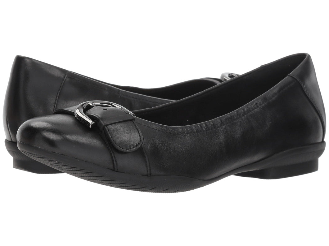 Clarks-Neenah-Lark-Size-8